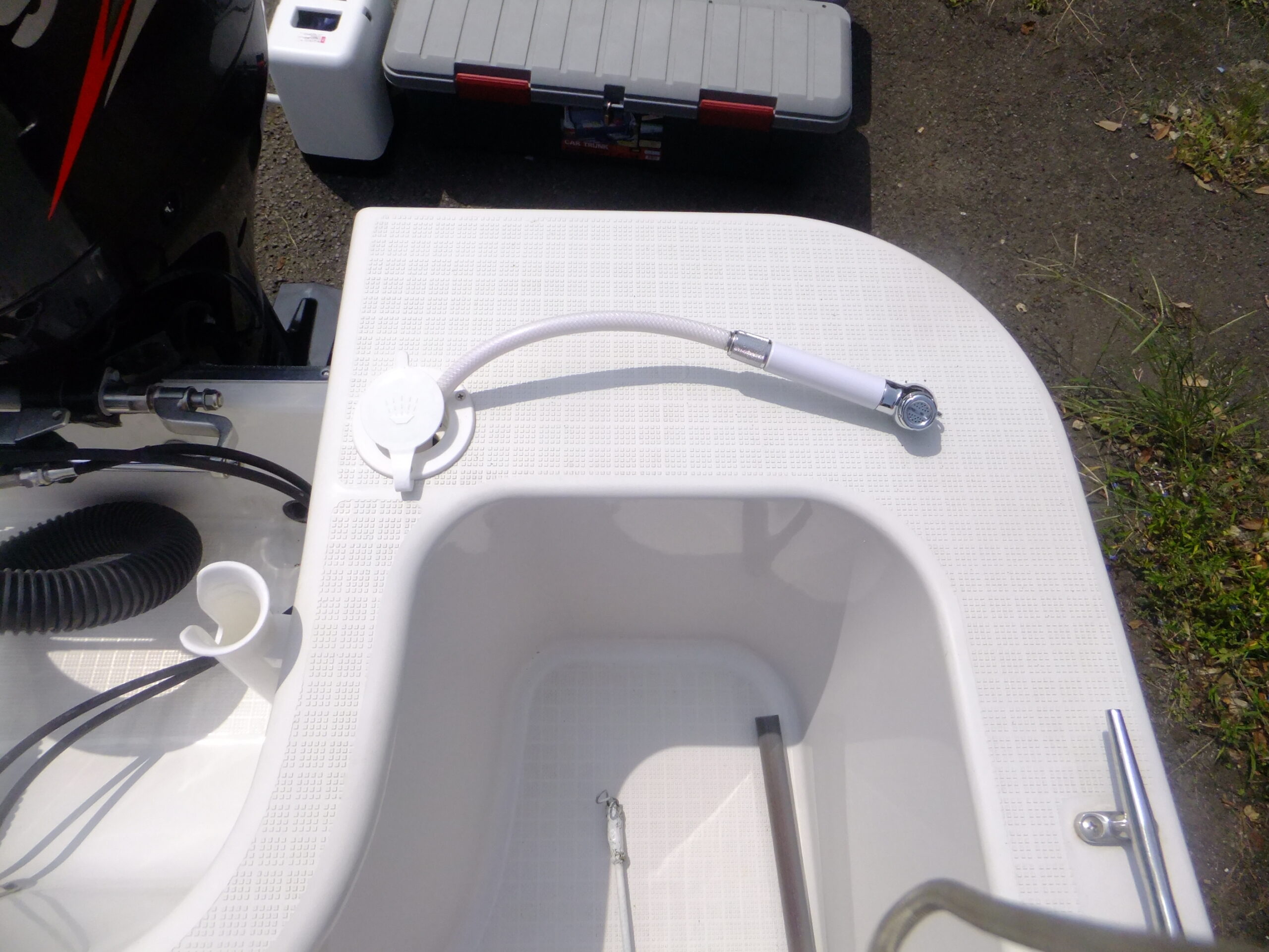 清水シャワー イケス利用の清水シャワー